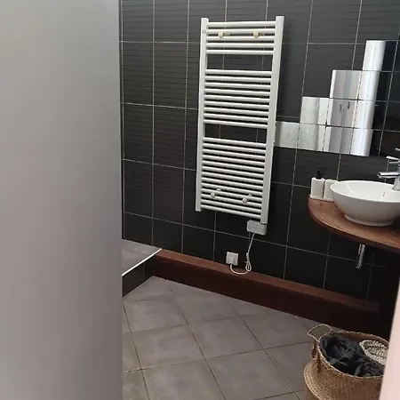 Appart' Cosy Climatise A 10' Des Plages Et De Sete Appartement